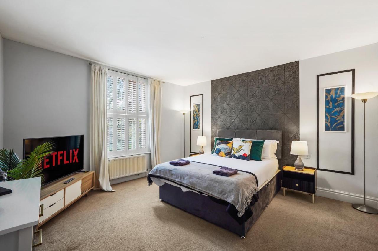 Pristine Stylish Townhouse On The Stray! - Sleeps 9 Villa Harrogate Eksteriør bilde