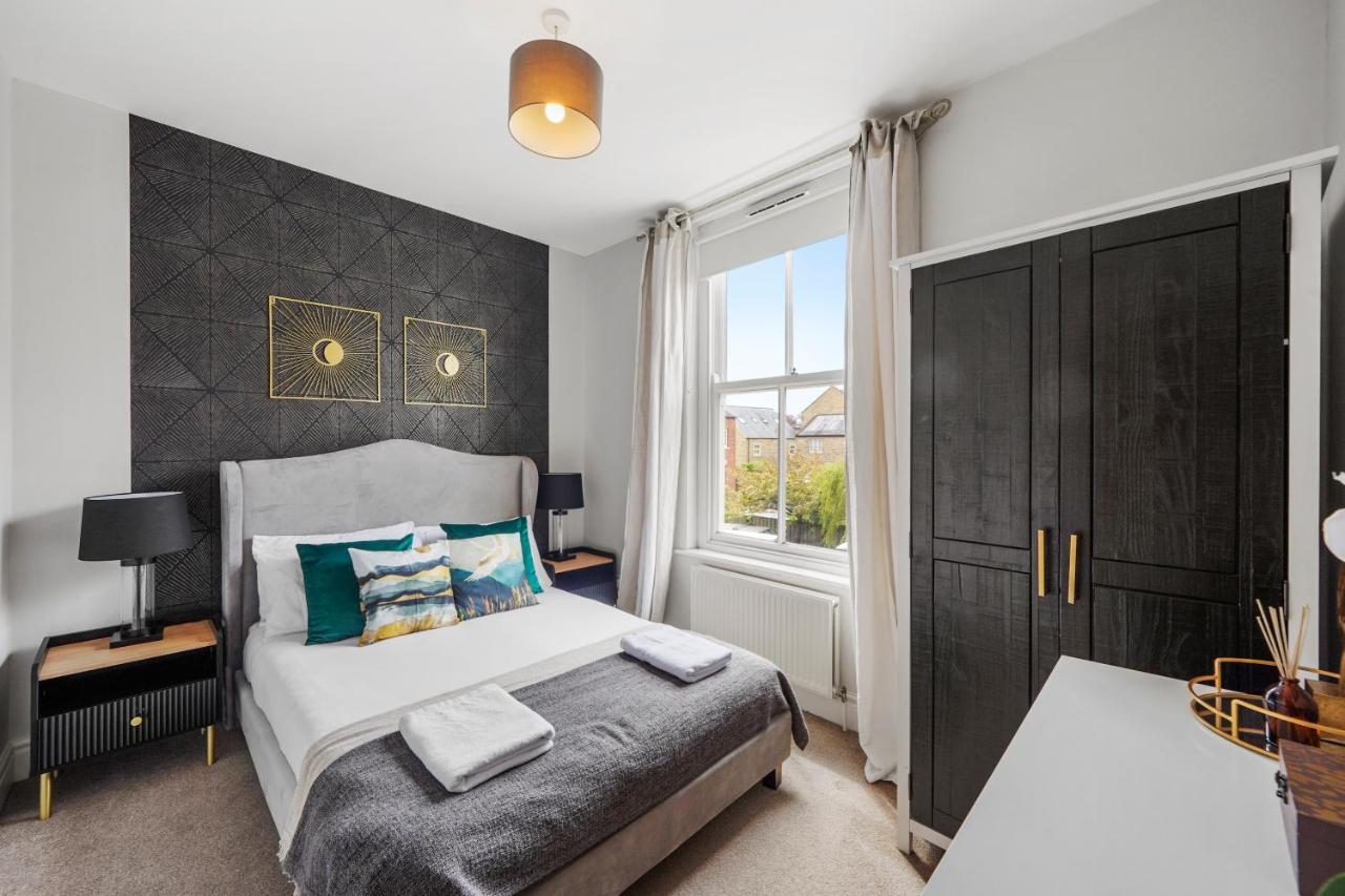 Pristine Stylish Townhouse On The Stray! - Sleeps 9 Villa Harrogate Eksteriør bilde